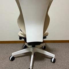 イトーキ　カシコ（女性向けオフィスチェア）の画像