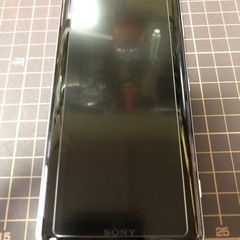 Xperia XZ3 au SIMロック解除済　オマケ有の画像
