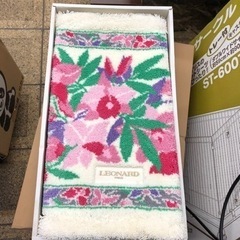 新品　LEONAR 玄関マット 約60×90cm  花柄 フラワ...