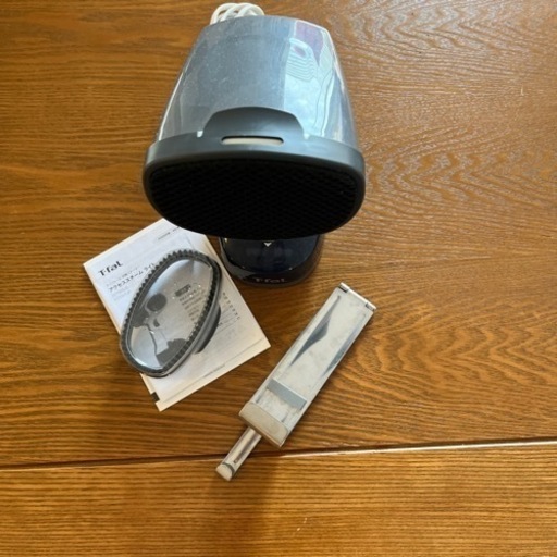 スチームアイロン　ほぼ新品です