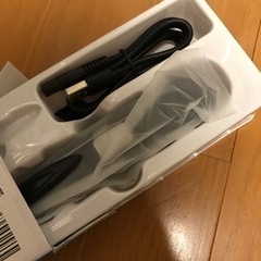 【新品未使用】ペット用バリカン 電動 犬 猫 LEDライト搭載 部分用バリカン 足裏 耳裏 顔回り お尻 2段階スピード調整 USB充電式 自宅トリミング用 初心者向け 切れ味 小型 軽量 部分カットの画像