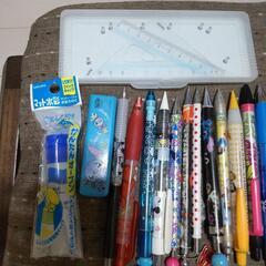 古い文具いろいろの画像