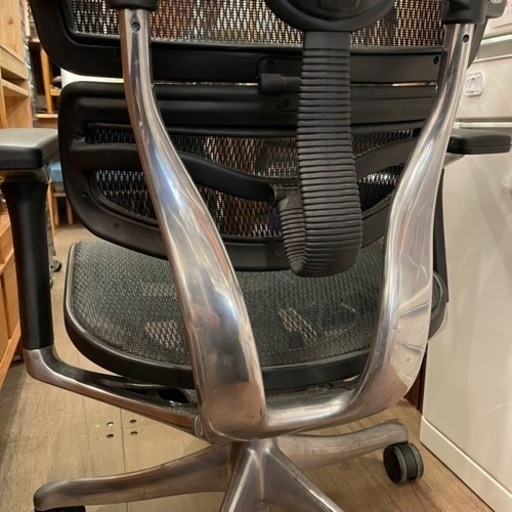 Ergohuman エルゴヒューマン　pro プロ　メッシュ　背面メッシュ　アルミポリッシュ　オフィスチェア　ヘッドレスト　 検　THK-231 座メッシュ KOKUYO  ing コクヨ　イング　デスクチェア　OAチェア　事務椅子　メッシュ　ポリッシュ　OKAMURA オカムラ コンテッサ Contessa Aeron Chairs ハーマンミラー hermanmiller アーロンチェア 　Ergohuman Basic　エルゴヒューマン 　ベーシック　テレワーク　ランバーサポート　ハイタイプ