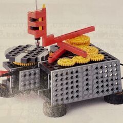 ヒューマンアカデミー　ロボット教室教材  設計図で多くのロボット組めて遊べます　モーターも順調の画像