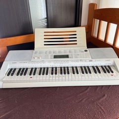 電子キーボード　2月中引取り希望