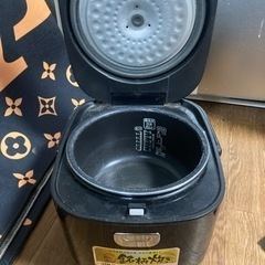 炊飯器　取りに来られる方は無料で差し上げますの画像