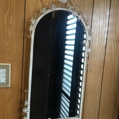 お値下げしました。アンティーク調鏡の画像