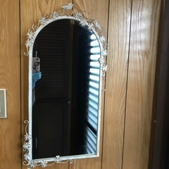 お値下げしました。アンティーク調鏡の画像