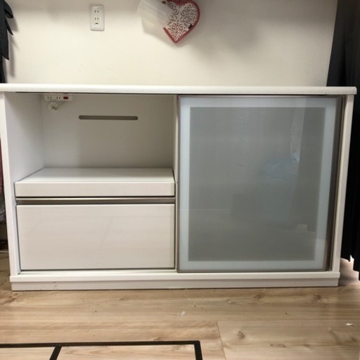 2月28まで値下げ　ニトリ　カップボード　ホワイト