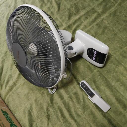 壁掛け扇風機