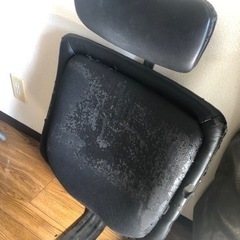 オフィスチェア革張り替え