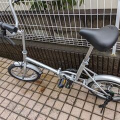 折りたたみ自転車　16インチ