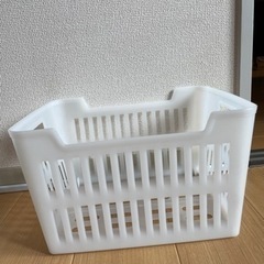 プラスチック　バスケット　カゴ