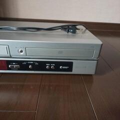 シャープ  DVD VHS 一体型 ビデオデッキの画像