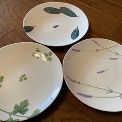 スパゲティなどに　最適。直径24センチくらいです。