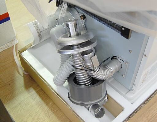 保管品 サンポット FF式ストーブ FF-4210TL N 2017年製 木造～11畳 コンクリート ～18畳 暖房 SUNPOT 札