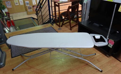 ロレッツ アイロン台  折りたたみ 高さ45~96cm 高さ無段階調節可能 グレー 西岡店 