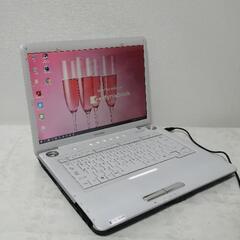  ★光沢ホワイト！初心者◎サポート充実！Win10Office★東芝の画像