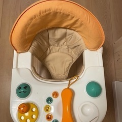 コンビ　歩行器の画像