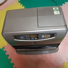 コロナ石油ファンヒーターの画像