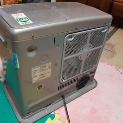 コロナ石油ファンヒーターの画像