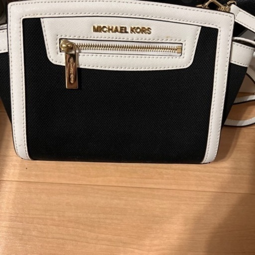 決定致しましたので、受付終了致します。MICHAEL KORS ショルダーバッグ 美品