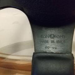 車のハンドル(ステアリング)の画像