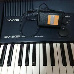 Roland ローランド EM-303 電子ピアノキーボードの画像