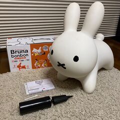 ブルーナボンボン　ホワイト　アイデス