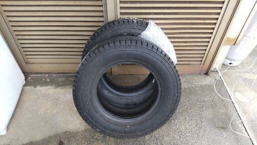 トヨタダイナ用スタッドレスタイヤ2本