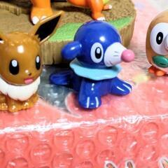 新品☆BANDAIポケットモンスター しっぽみてみて！
ヒトカゲ＆リザードンフィギュア ShoProポケモン人形すくい
イーブイ アシマリ モクロウ        の画像
