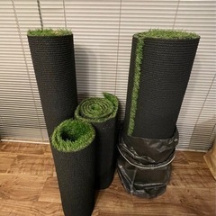 リアルな人工芝（複数枚）