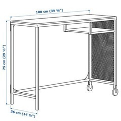 IKEAデスクの画像