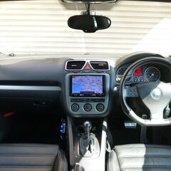 検査4年6月シロッコ 2.0TSI ターボ 6速DSG/カロ8インチSDナビ/Bluetooth音楽/テレビ/DVD再生/パドルシフト/黒革/シートヒーター/1オーナーの画像