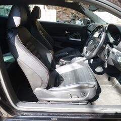 検査4年6月シロッコ 2.0TSI ターボ 6速DSG/カロ8インチSDナビ/Bluetooth音楽/テレビ/DVD再生/パドルシフト/黒革/シートヒーター/1オーナーの画像