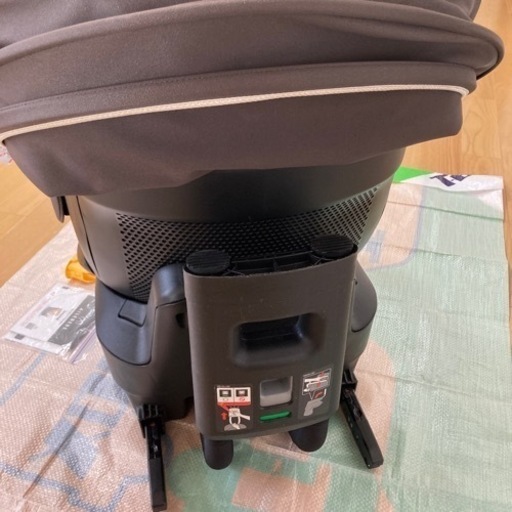 値下げ！　チャイルドシート　クルット4i グランス　エールべべ　isofix
