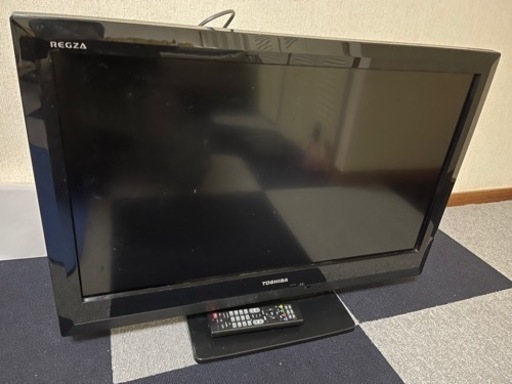 液晶TV32型　TOSHIBA REGZA