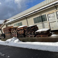 【サイズ・材質いろいろ】パレットお探しの方