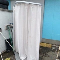 移動式フィティングルームの画像