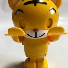 アヒルの手おけ と 洗顔練習しまじろうの画像