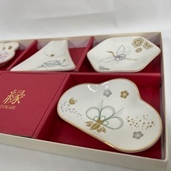 【急募！】YUKARI 縁 食器 小皿 5点セット 箱入りの画像