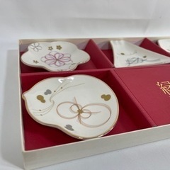 【急募！】YUKARI 縁 食器 小皿 5点セット 箱入りの画像