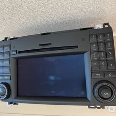 ベンツ　純正ナビ 差し上げます。