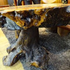 瘤杢一枚板テーブル【愛品倶楽部柏店】の画像