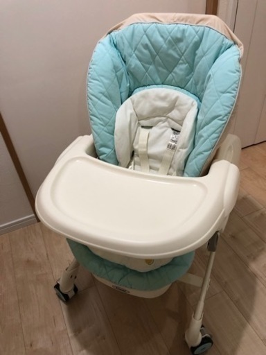 【ネムリラ】コンビ ハイローチェア　手動スウィング　 白×水色　トレイ付
