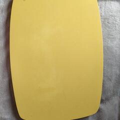 折り畳みテーブルの画像