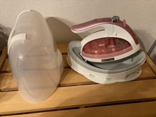 決定済　中古美品　TOSHIBA La-Coo アイロン