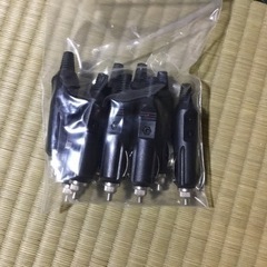 シガーソケットの電源取り出すやつ
