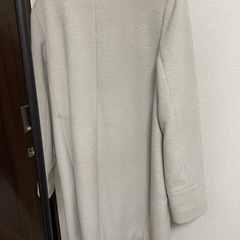 ノーカラーコートの画像