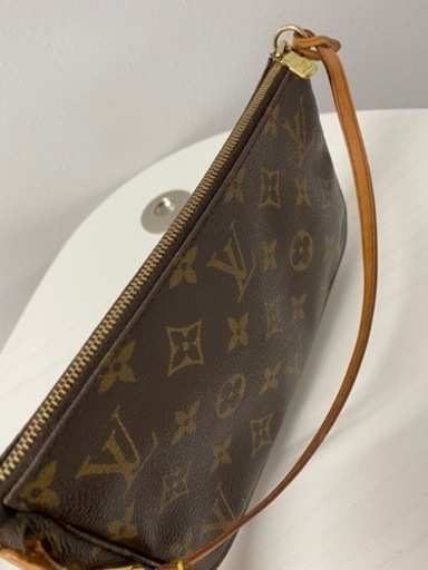 LOUIS VUITTON ルイヴィトンモノグラム